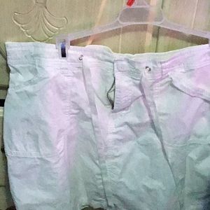 Iam selling some white shorts size 14